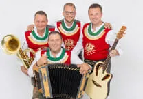 Ab-1700-Uhr-Sommernachtsfest